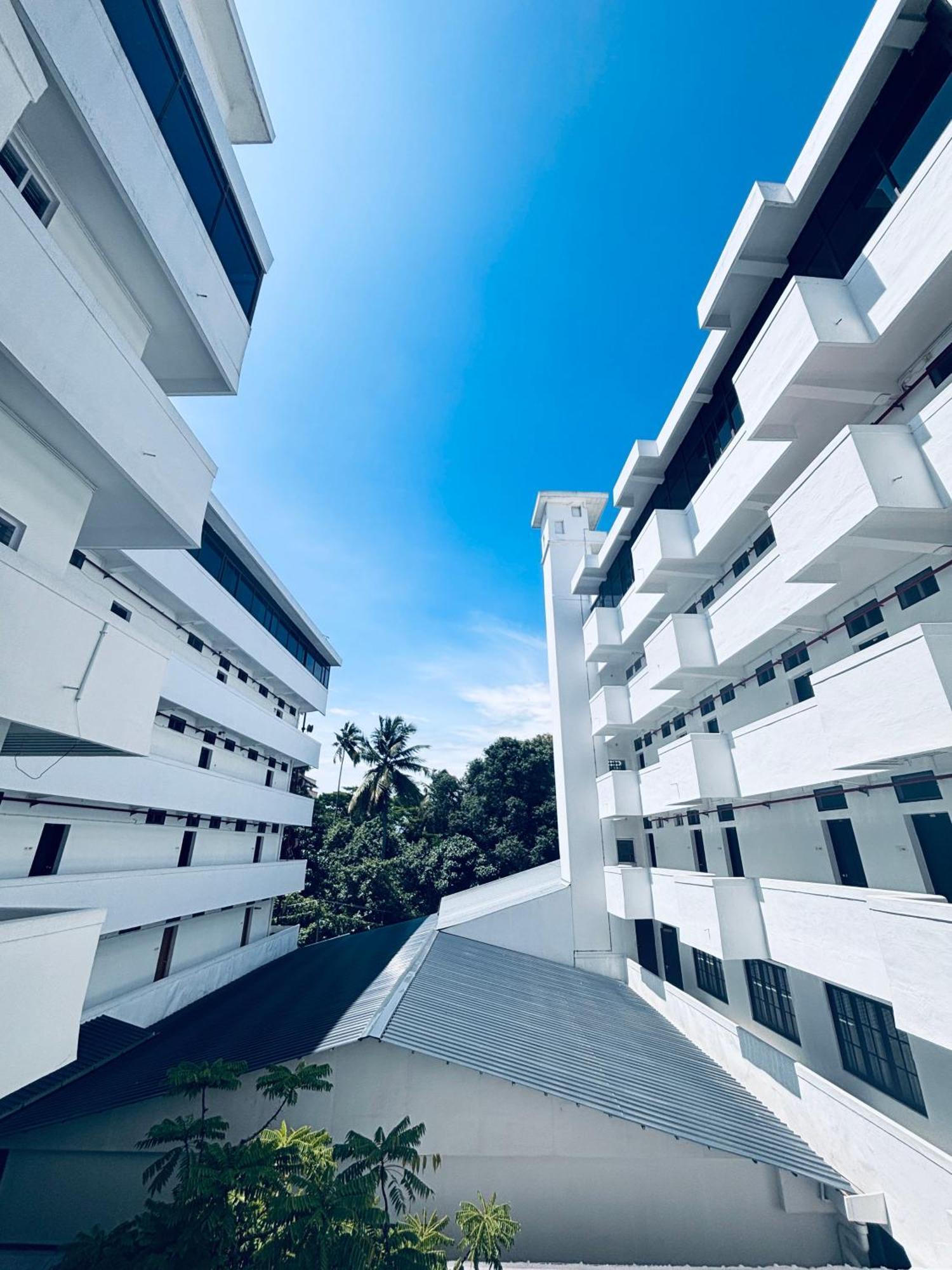 Maharani Hotel Kozhikode Exterior foto